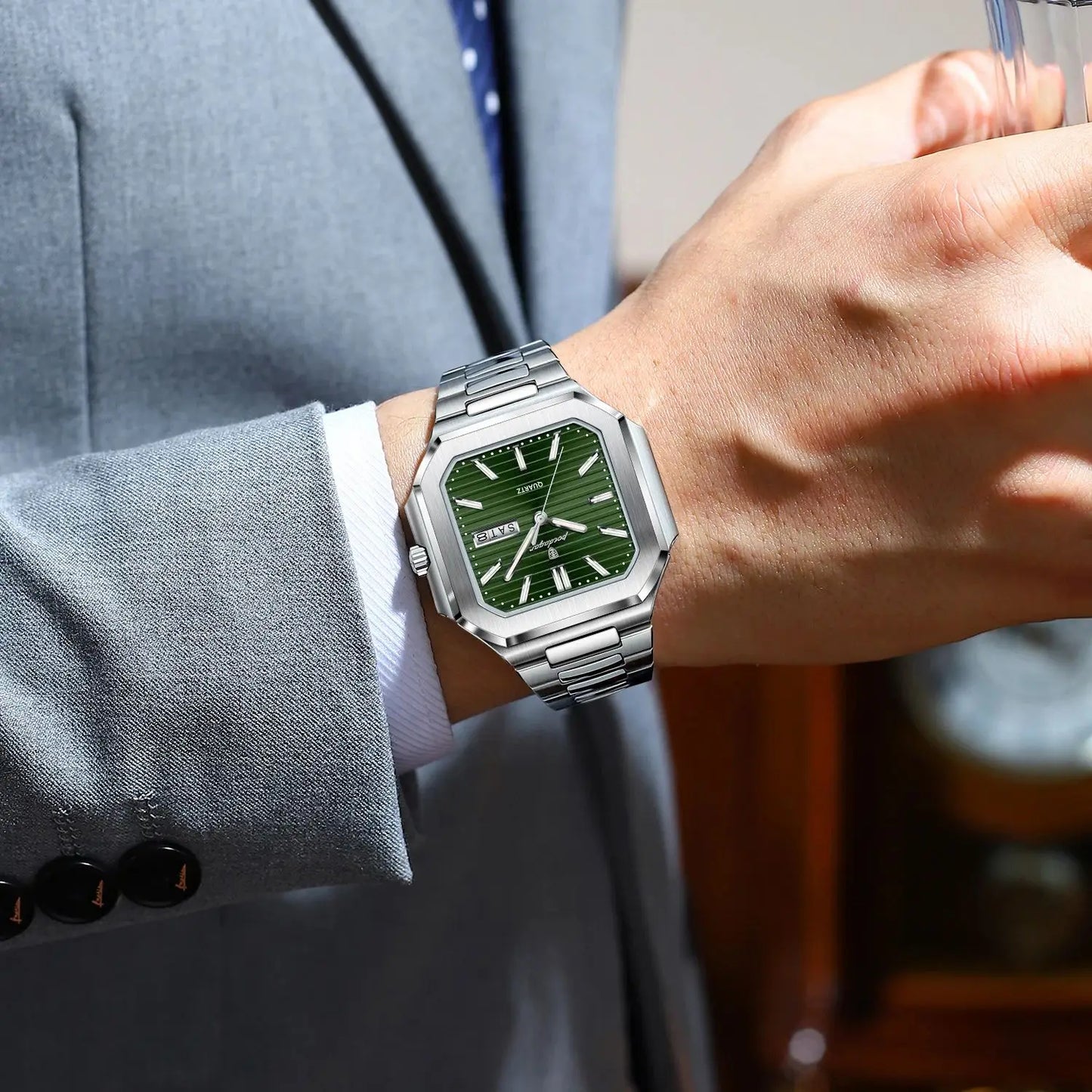 Square Stainless Steel Watch – Luminous Numberless Dial with Hidden Clasp